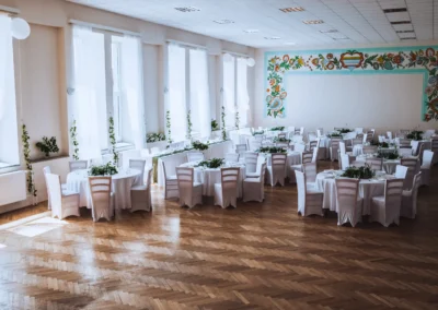 svatební sál před příchodem hostů, svatební fotografka | Jana H Foto