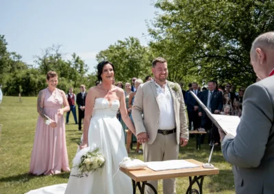smích při obřadu, svatební fotografka | Jana H Foto
